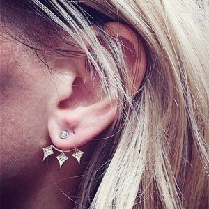 Geometric Circle Ear Stud